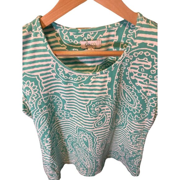 D & Co Active Green Striped Paisley Print Short Sleeve Round Neck Top SZ Small - Picture 3 of 6